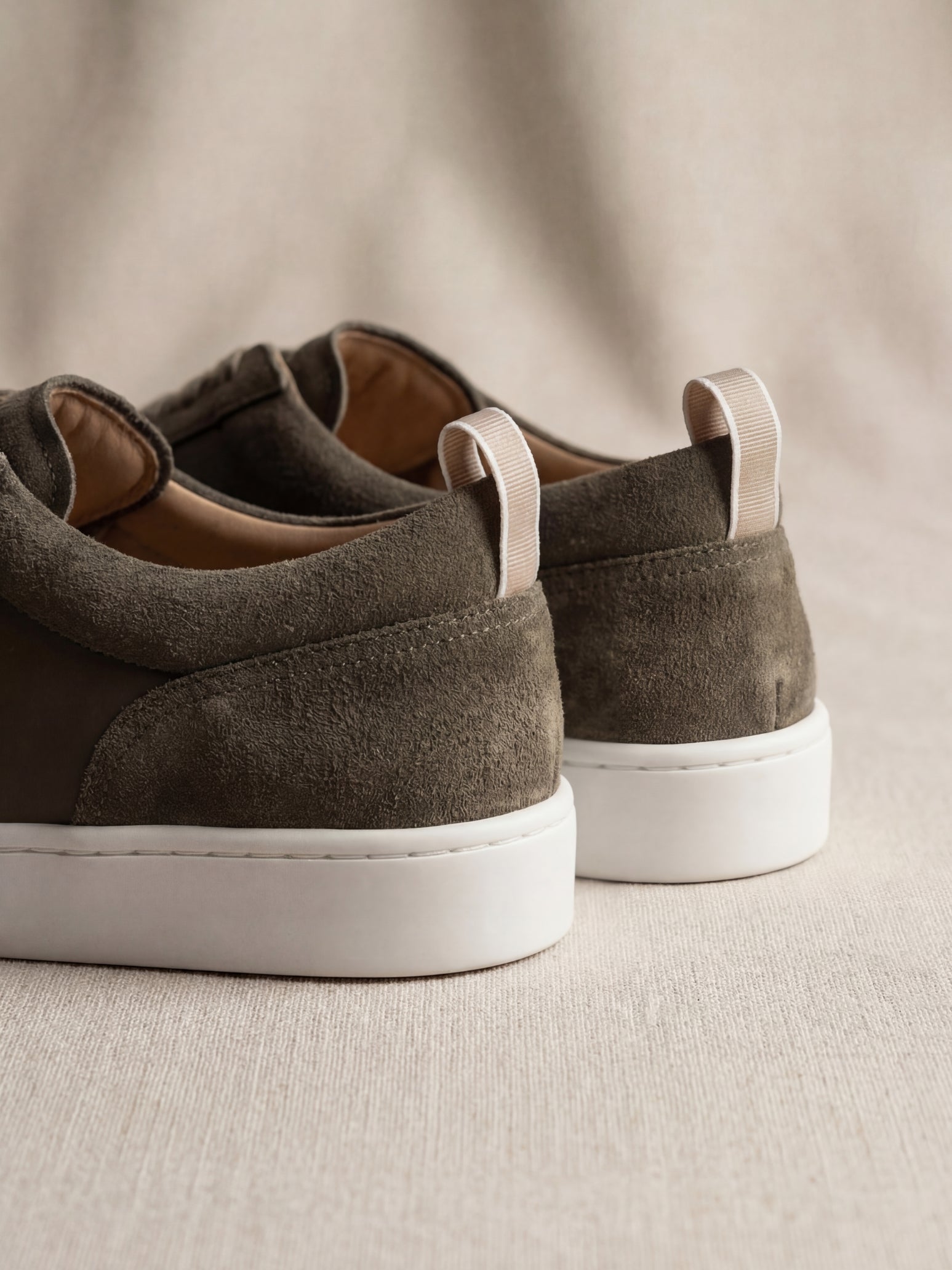 Amalfi Suede Sneaker Army Olive Green