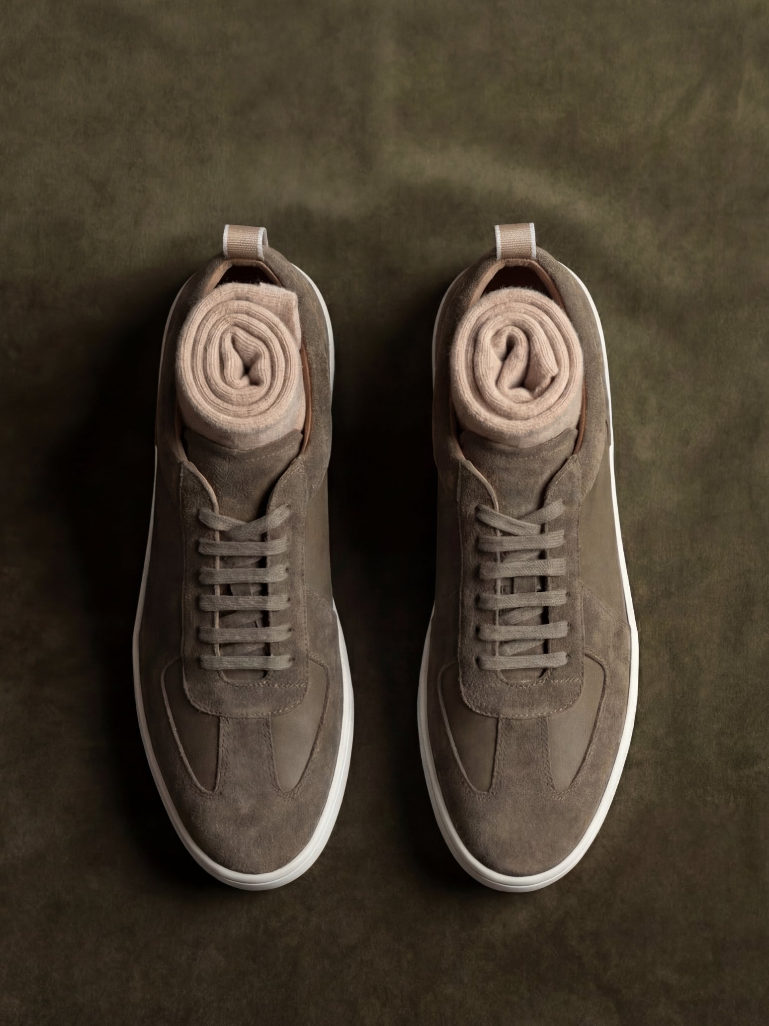 Amalfi Suede Sneaker Army Olive Green