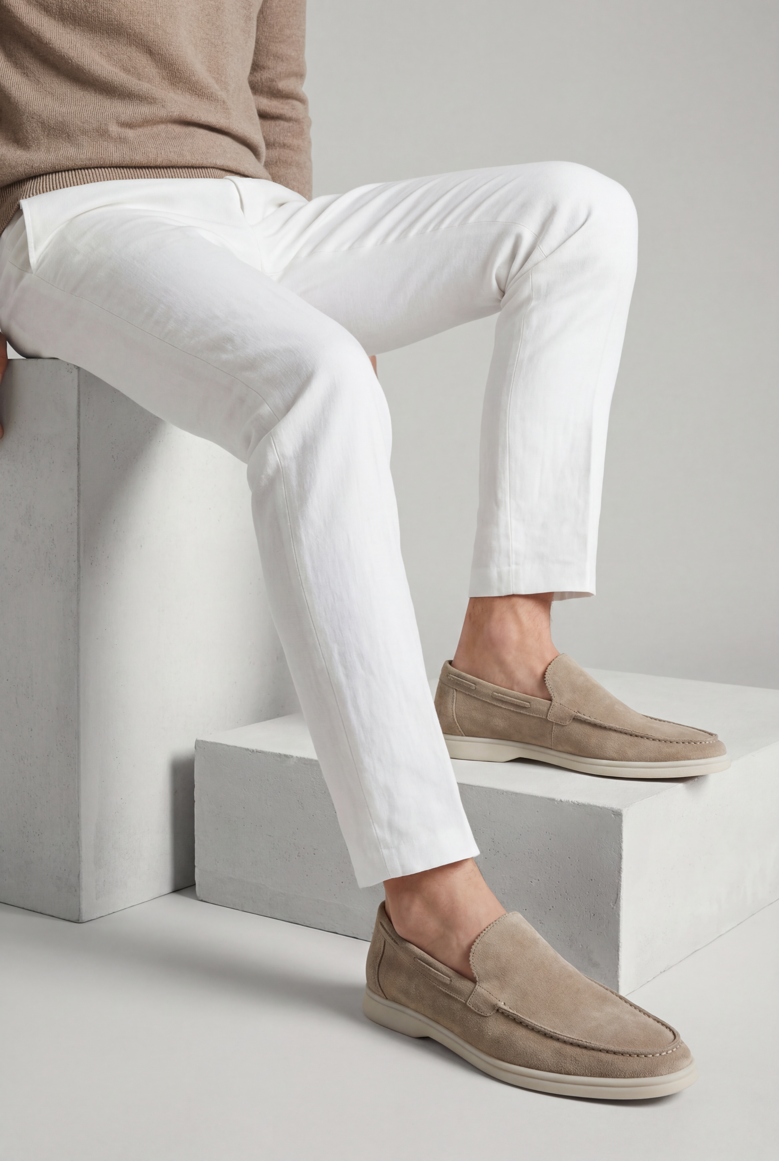 Amalfi Classic Suède Loafer Light Gray