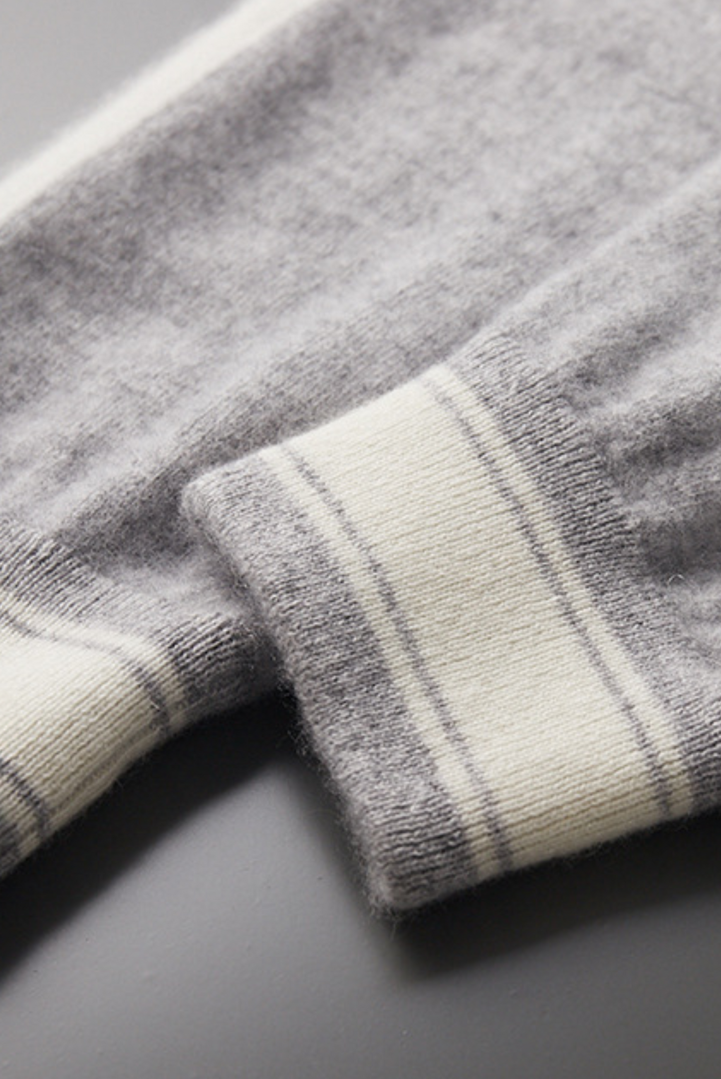 Leomar Cashmere Set Grey 3