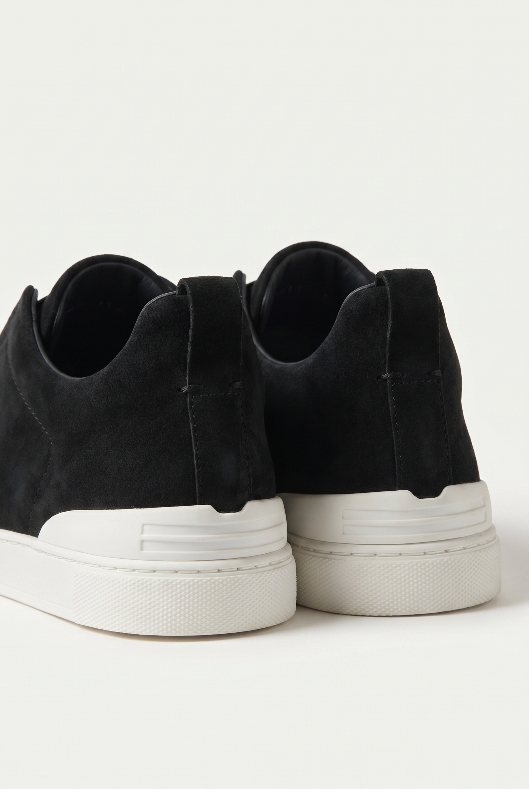 Monaco Suede Triple Stitch Black